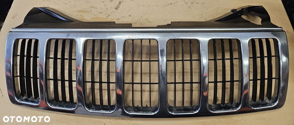 Jeep Grand Cherokee WH WK grill atrapa - 1