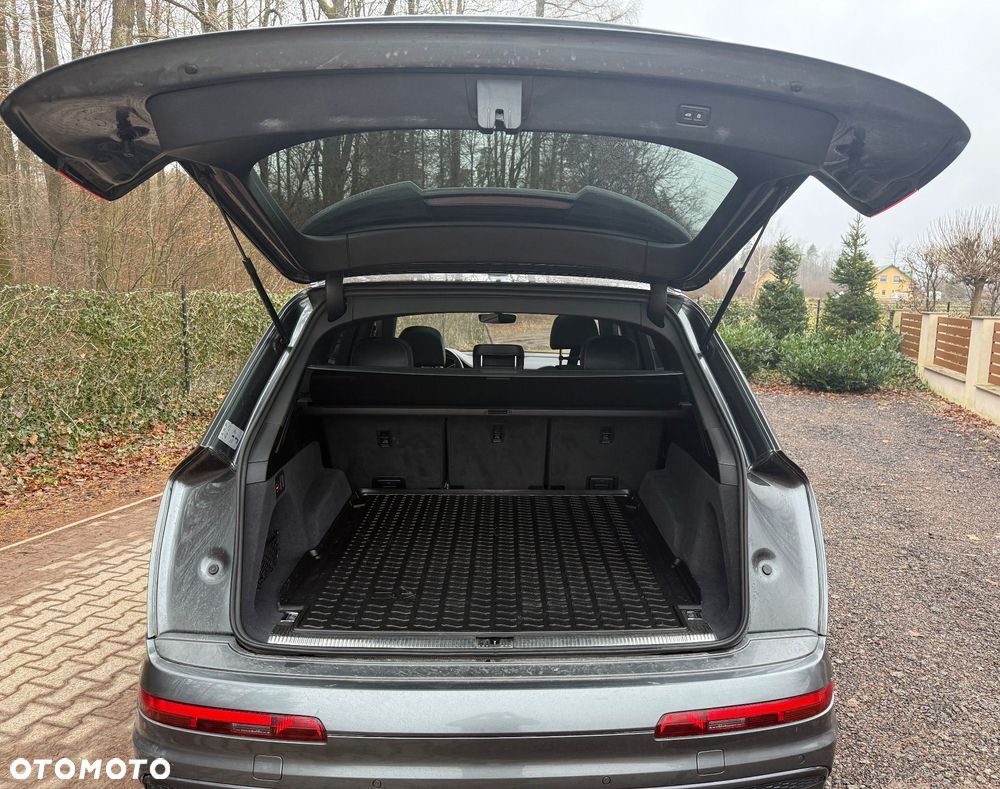 Audi Q7 - 11