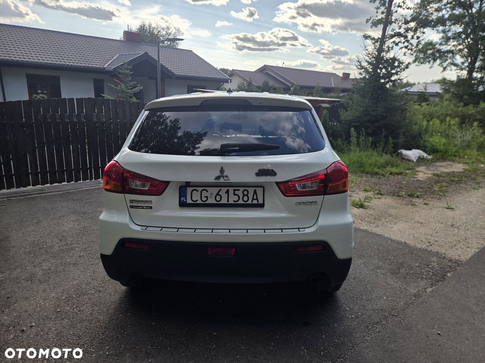 Mitsubishi ASX - 4