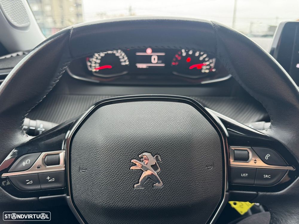 Peugeot 2008 1.2 PureTech Active - 9