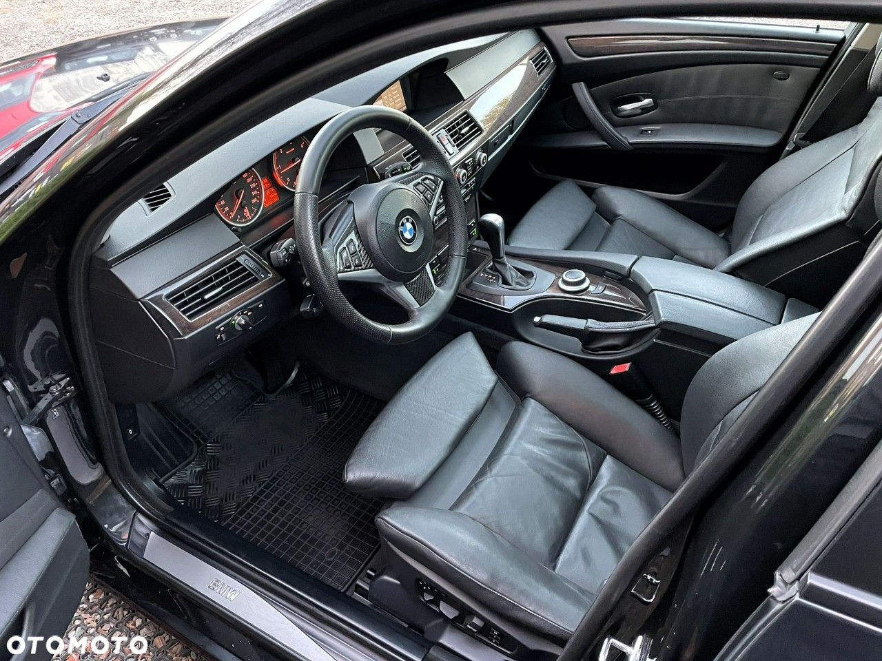 BMW Seria 5 520d Touring - 10