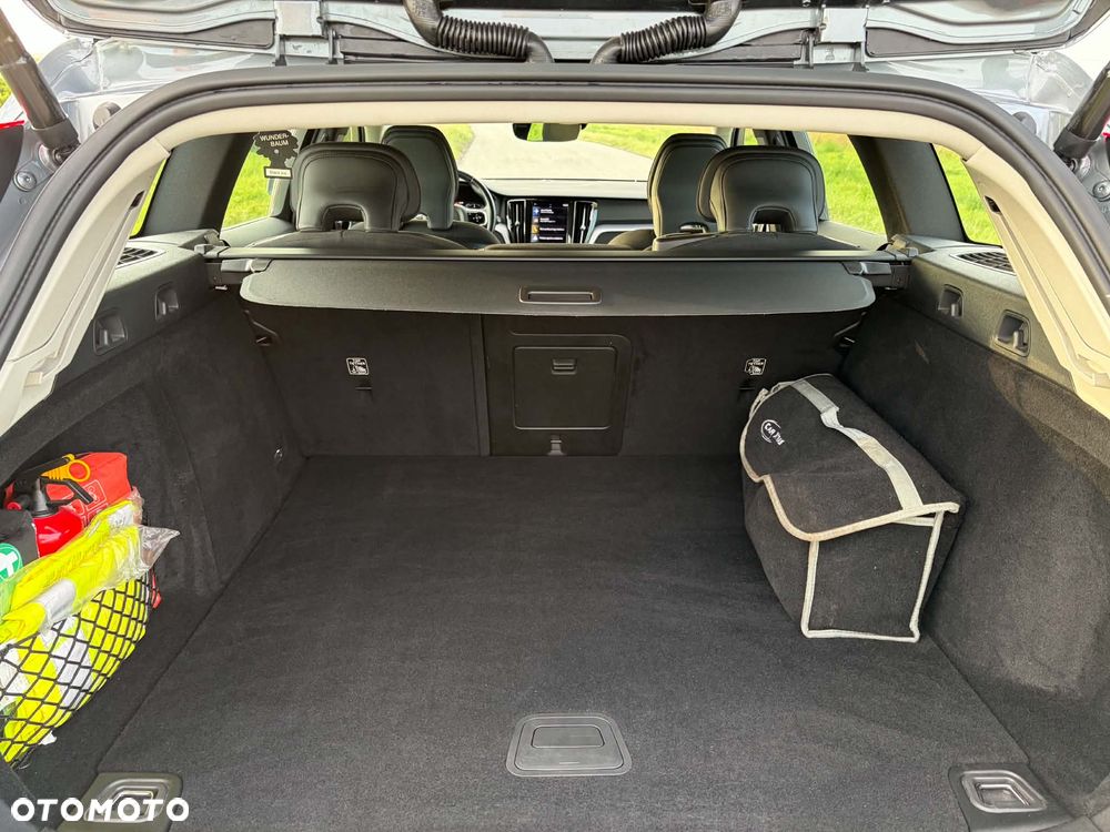 Volvo V60 Cross Country D4 AWD - 22