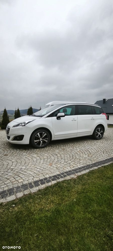 Peugeot 5008 HDI FAP 115 Family - 9