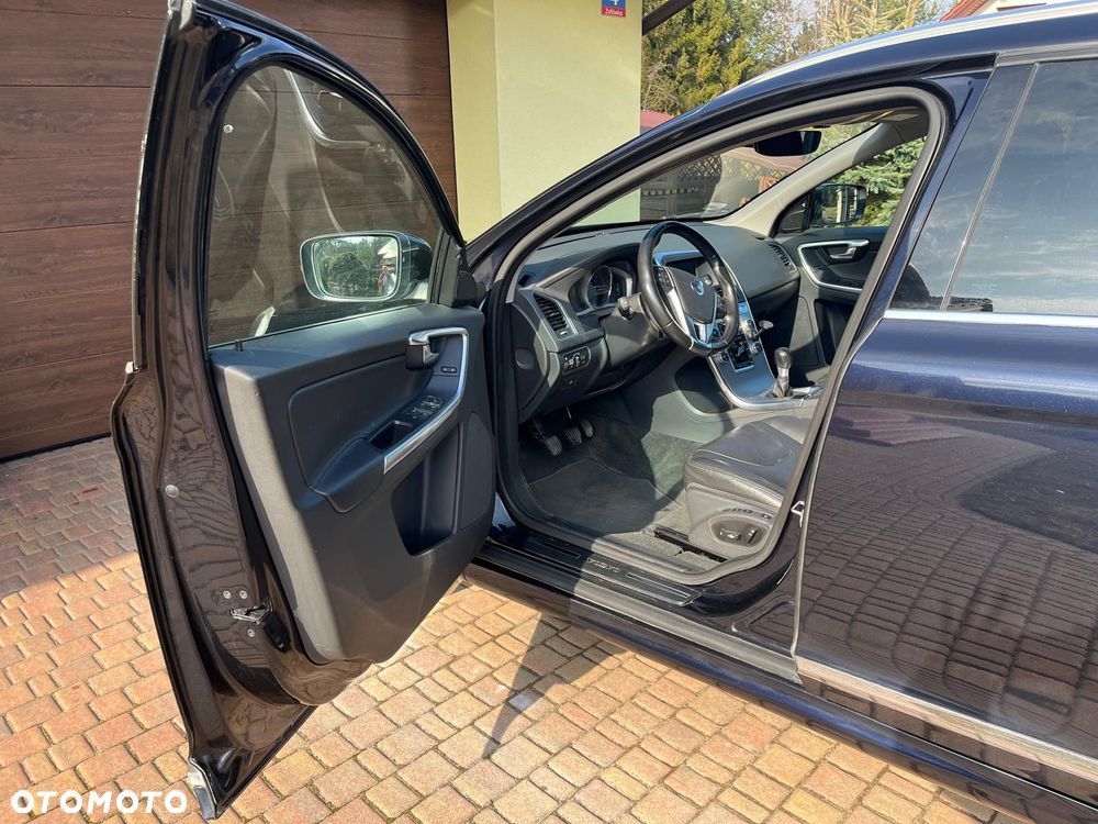Volvo XC 60 D4 AWD Summum - 8