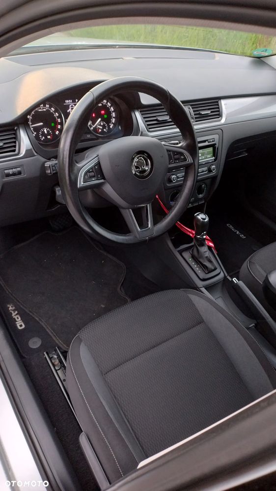 Skoda RAPID - 32