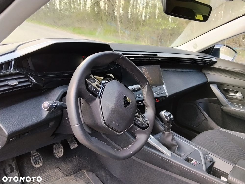 Peugeot 308 1.2 PureTech Allure Pack S&S - 9