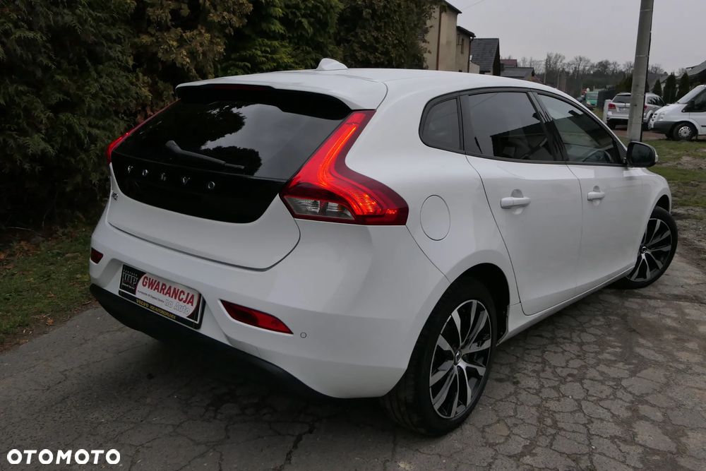 Volvo V40 T2 Drive-E Momentum - 8