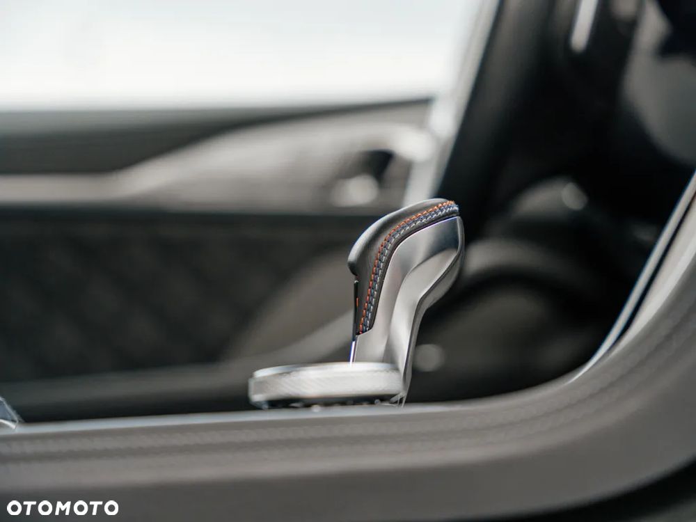 BMW M8 Competition - 11