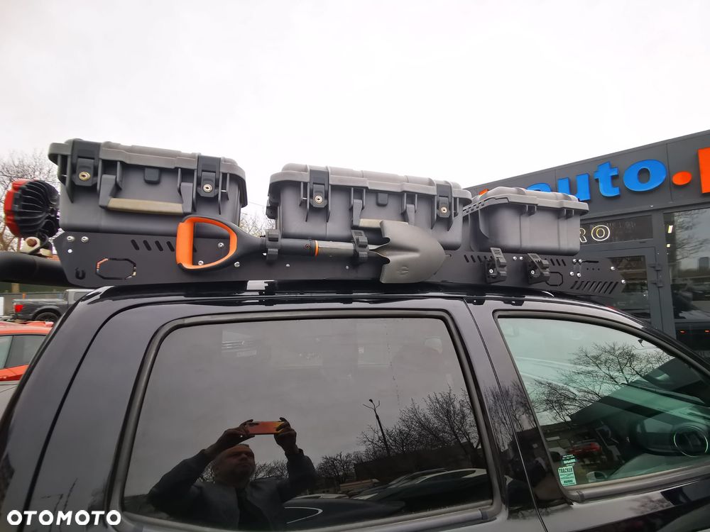 Toyota Tacoma - 12