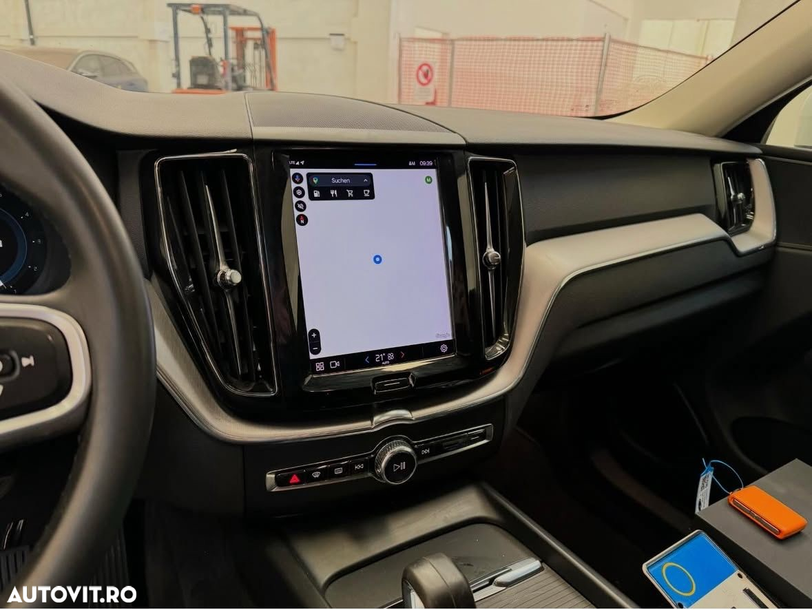 Volvo XC 60 B4 D AWD Geartronic Momentum - 5