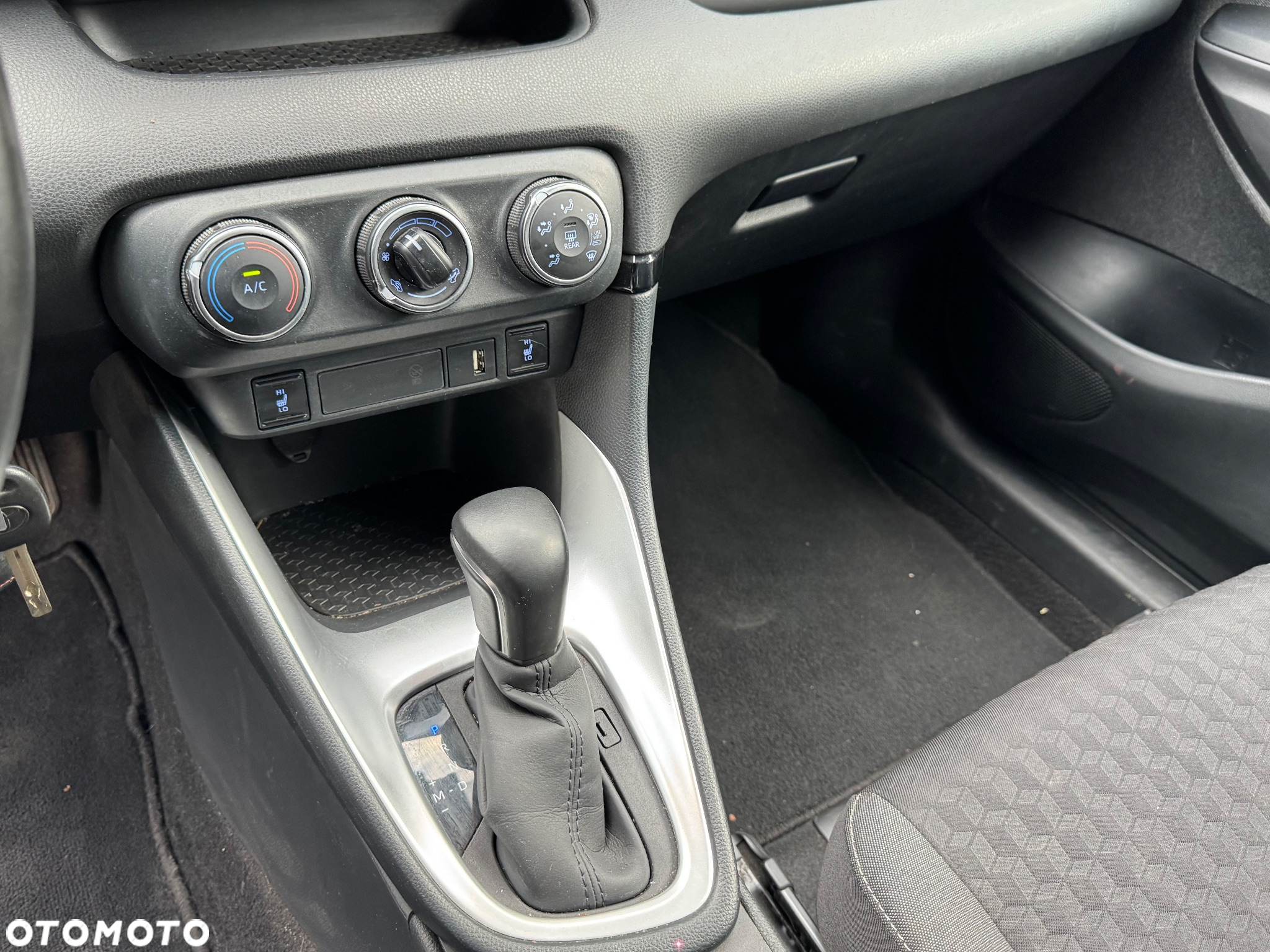 Toyota Yaris 1.5 Selection Elegant CVT - 20