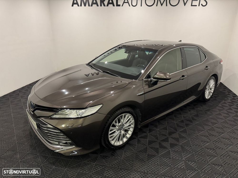 Toyota Camry 2.5 Hybrid Luxury - 21