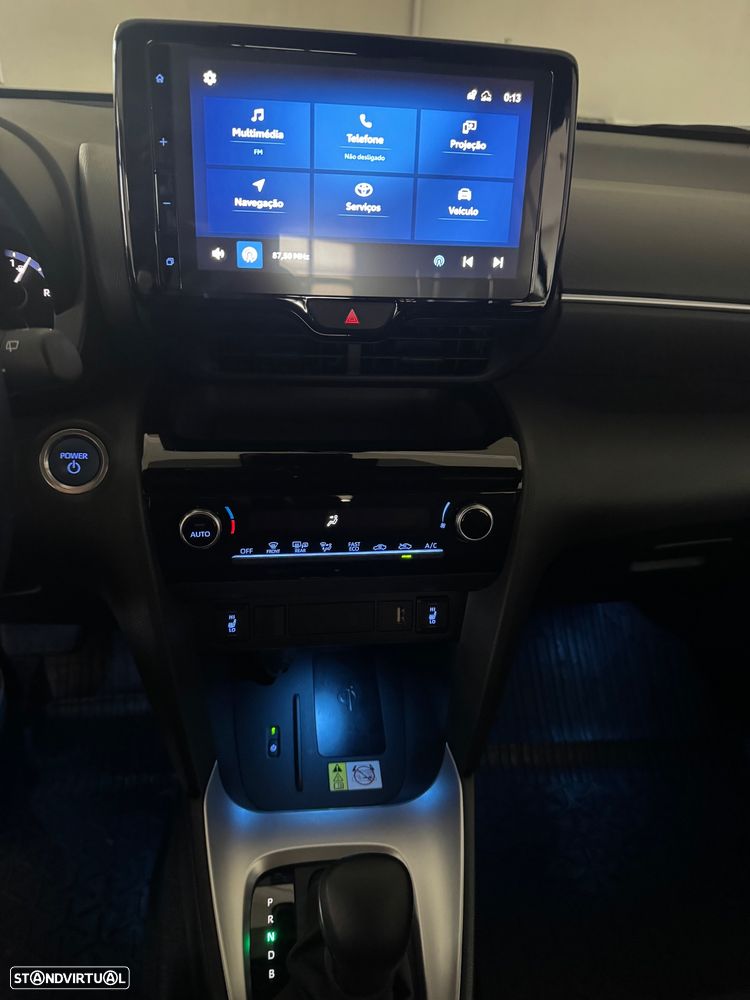 Toyota Yaris Cross - 16