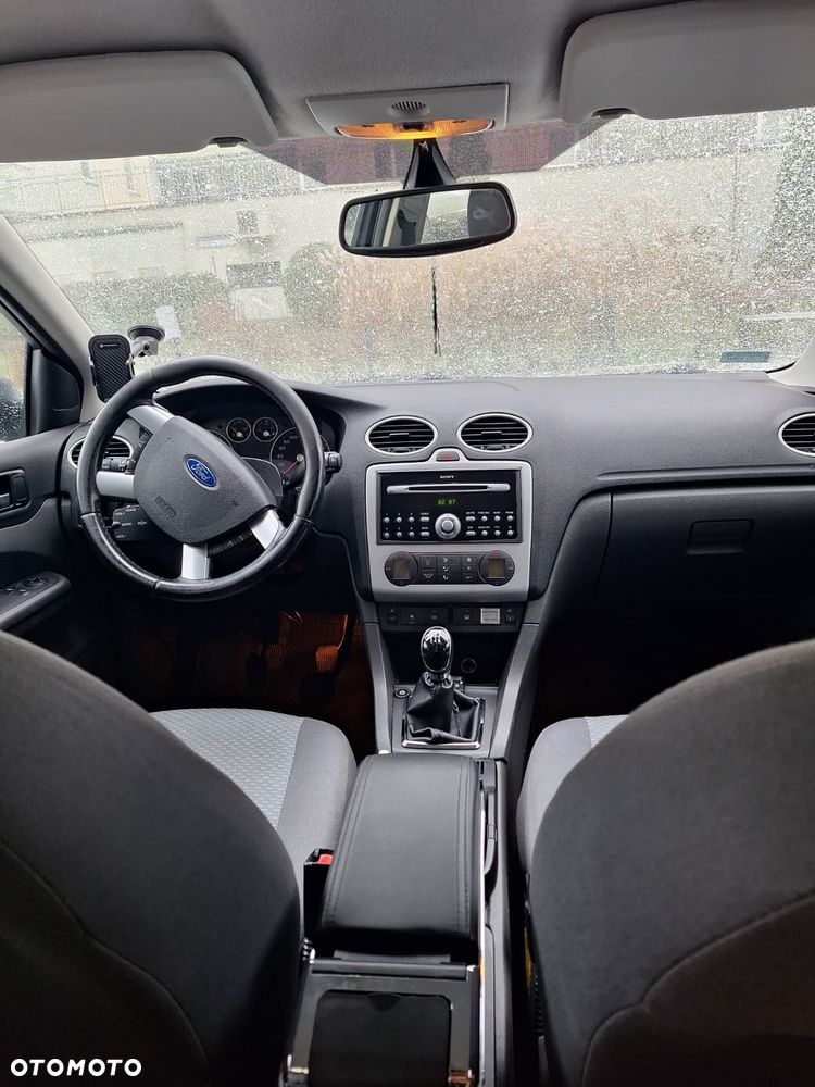 Ford Focus 1.8 FF Amber X - 4