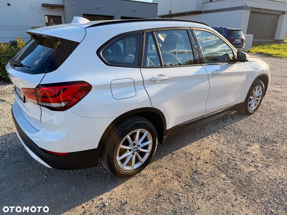 BMW X1 sDrive18i Advantage - 4