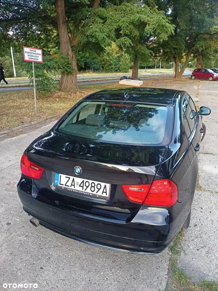 BMW Seria 3 320i - 8