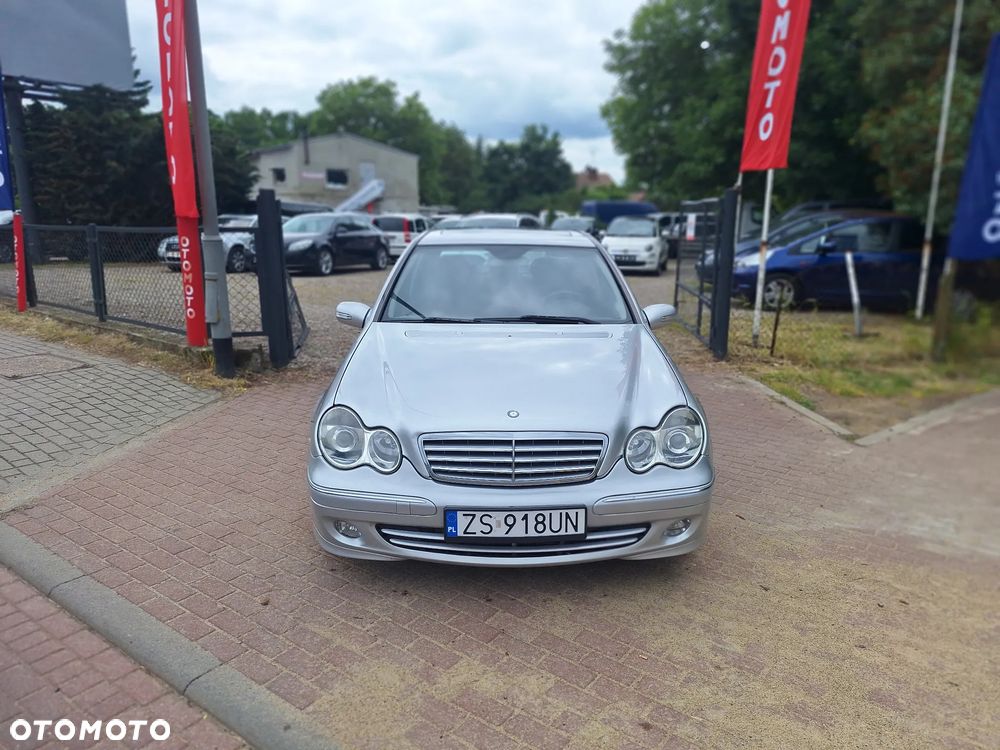 Mercedes-Benz Klasa C 180 Kompressor Automatik Elegance - 4