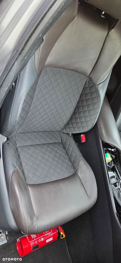 Toyota C-HR 1.8 Hybrid Dynamic - 33