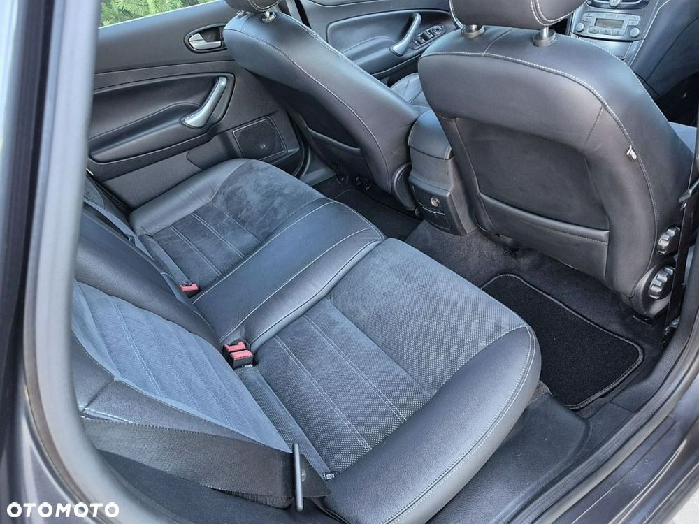 Ford Mondeo 2.0 TDCi Titanium - 21