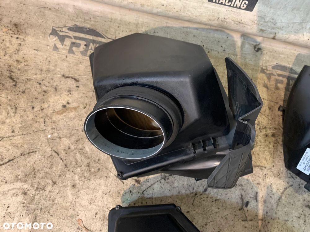 OBUDOWA FILTRA POWIETRZA BMW M5 F90 M8 F91 F92 F93 7852381 7852379 - 2
