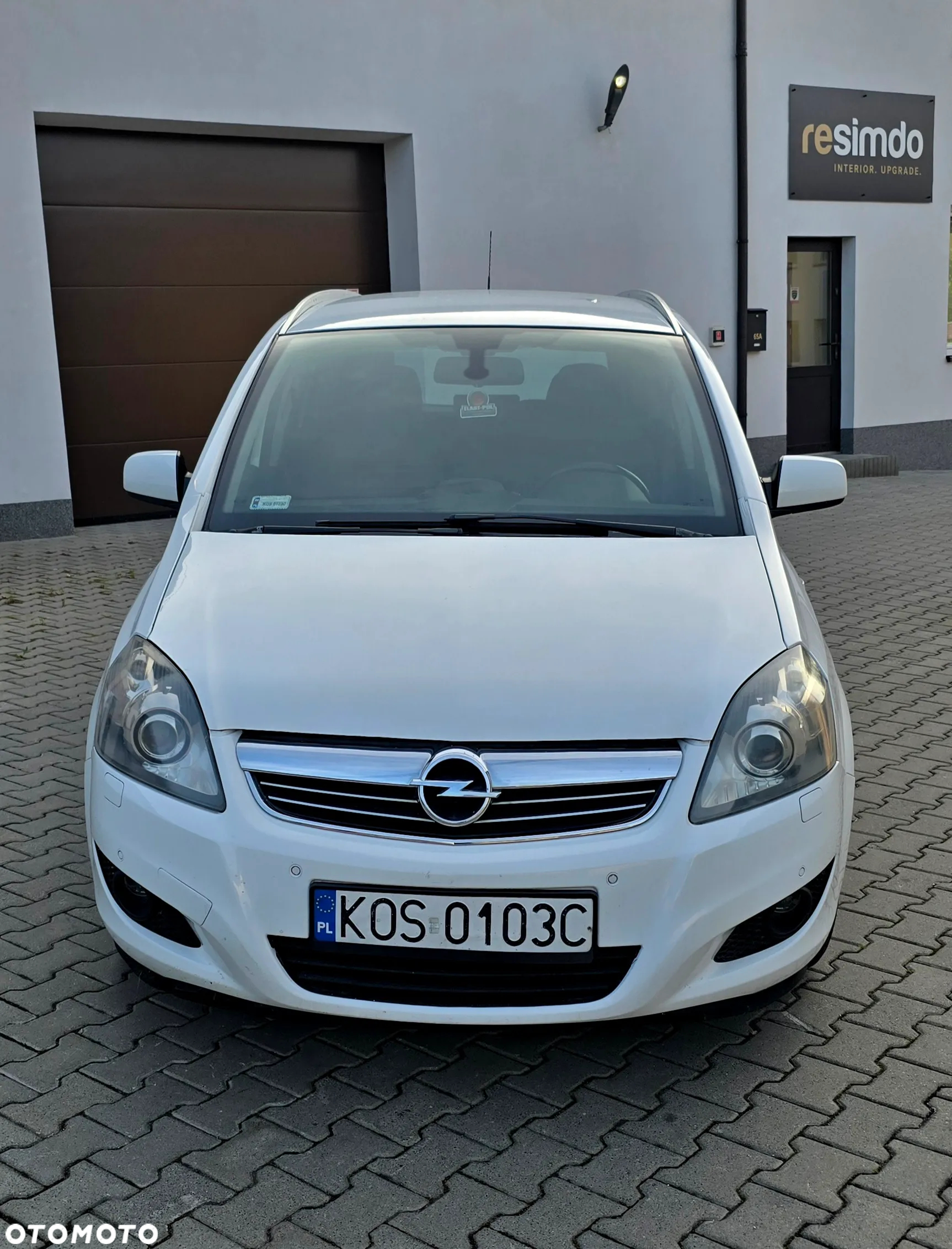 Opel Zafira 1.8 Cosmo EU5 - 2