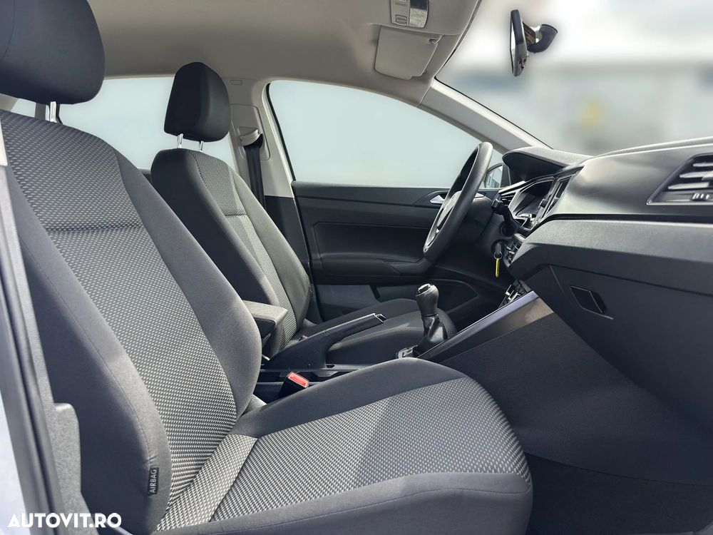 Volkswagen Polo - 11