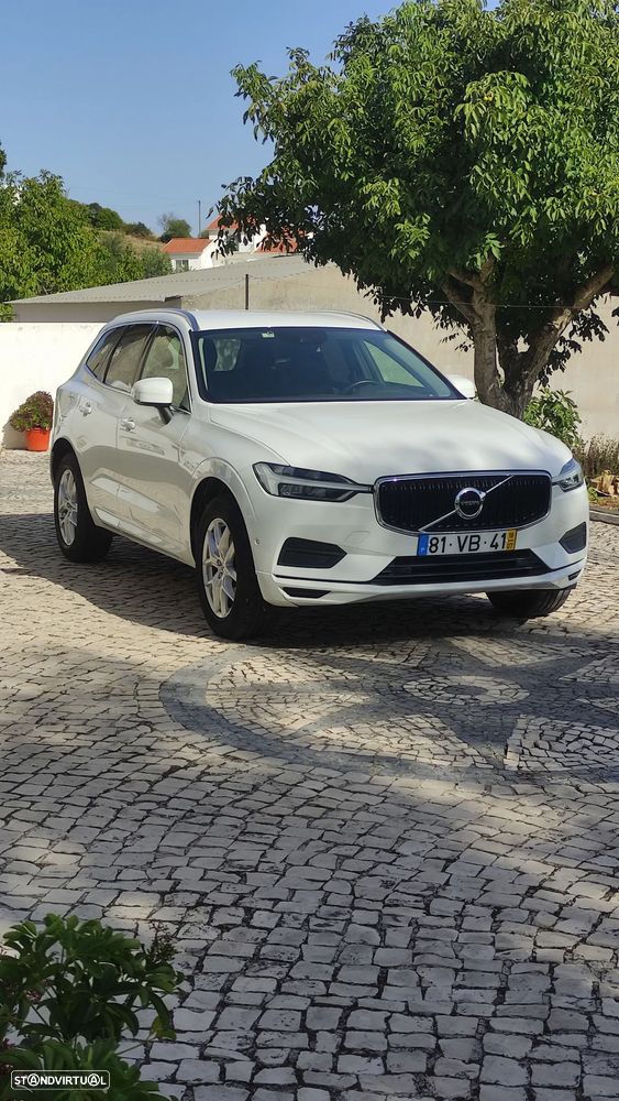 Volvo XC 60 2.0 D4 Momentum Geartronic - 21