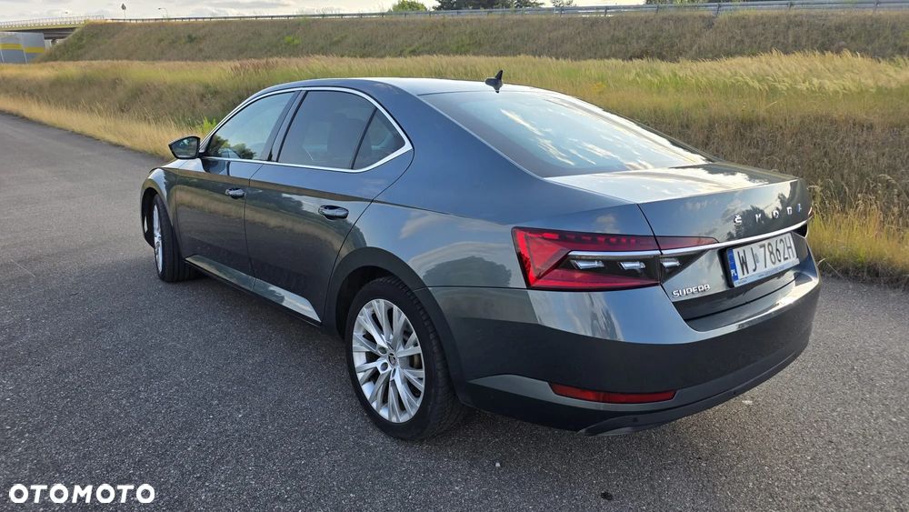 Skoda Superb 2.0 TSI Ambition DSG - 16