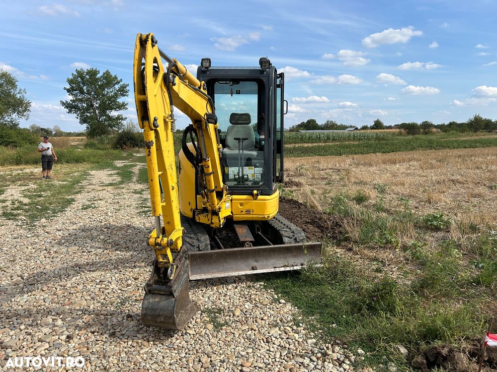 Komatsu Pc26 mr3 - 9