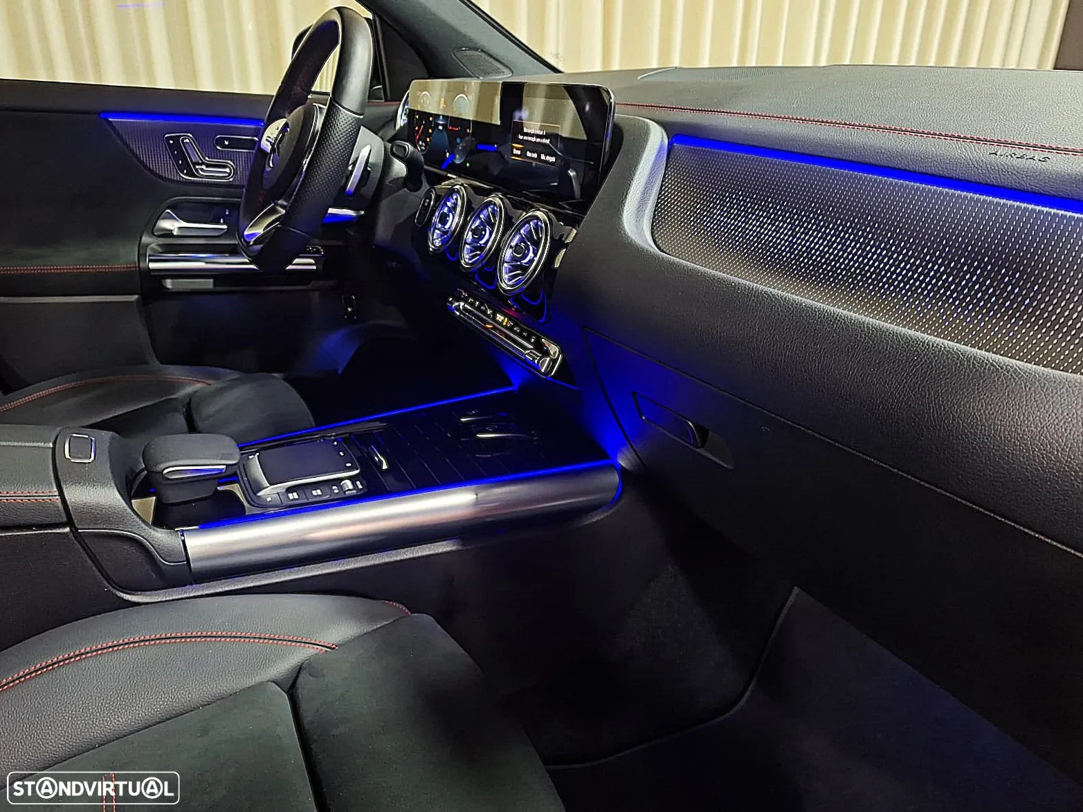 Mercedes-Benz EQA 300 4Matic AMG Line - 21
