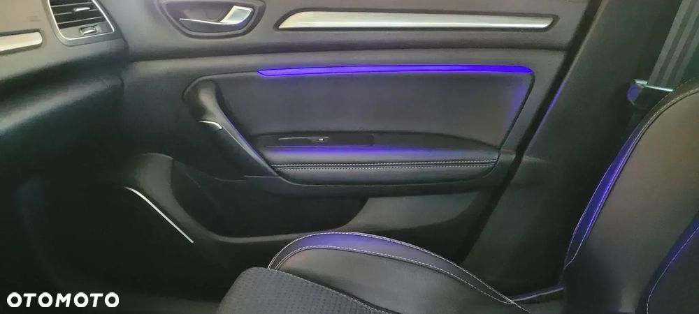 Renault Megane ENERGY TCe 130 BOSE EDITION - 23