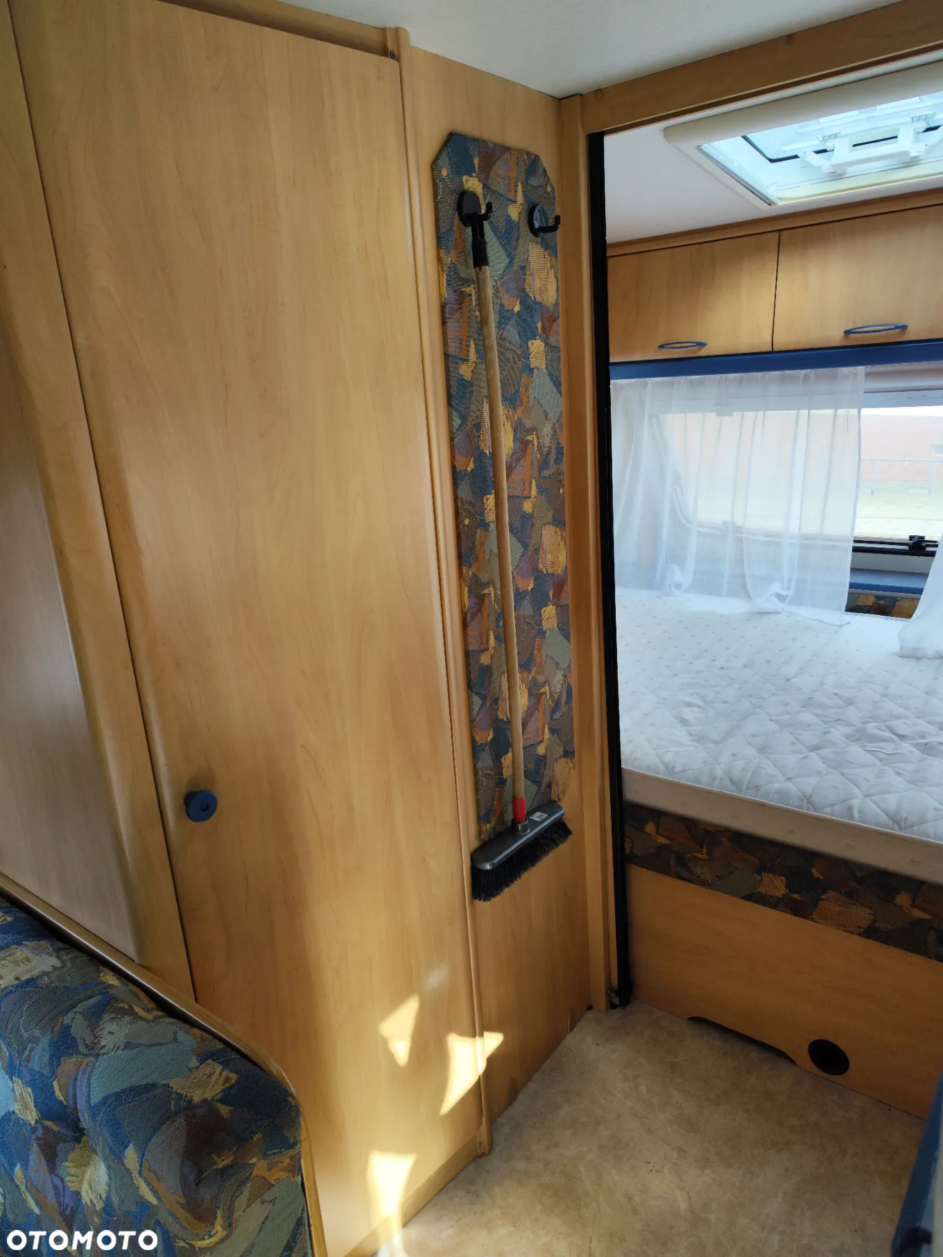 Hobby De Luxe 440 - 18