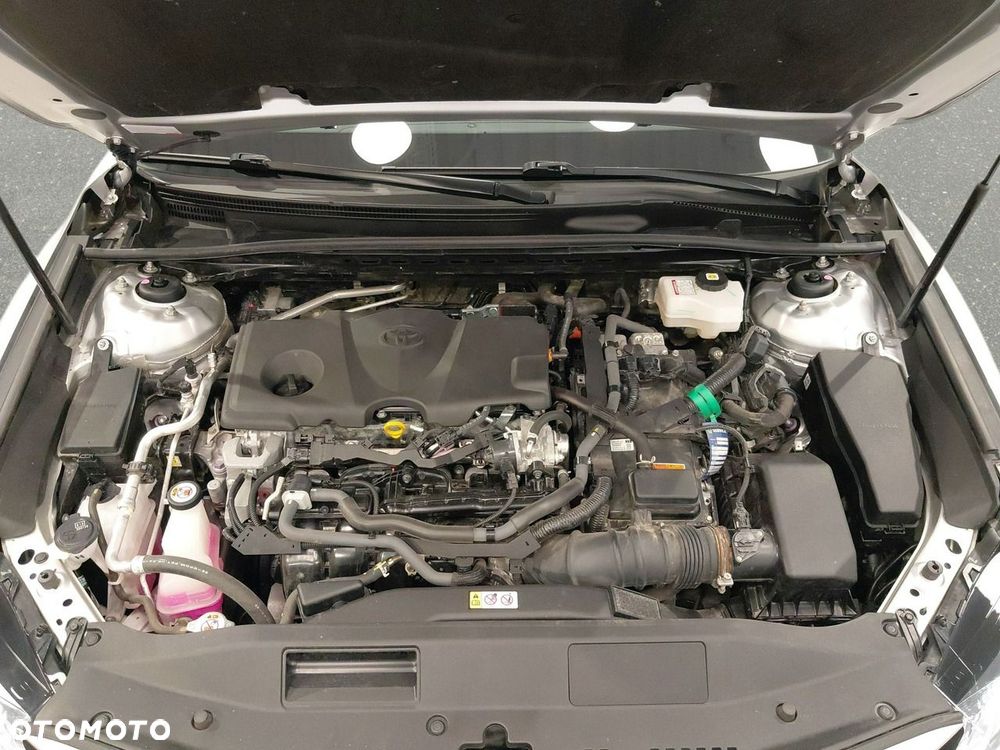 Toyota Camry 2.5 Hybrid Comfort CVT - 36