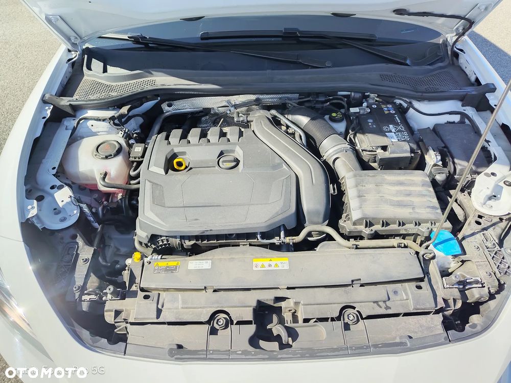 Cupra Leon 1.5 eTSI DSG - 16