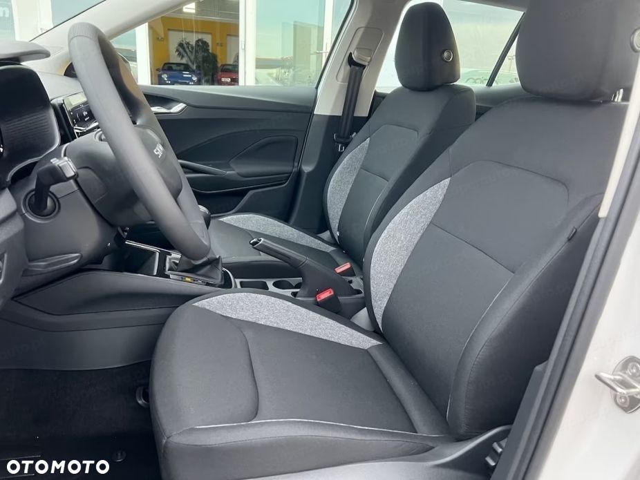 Skoda Fabia 1.0 Essence - 7