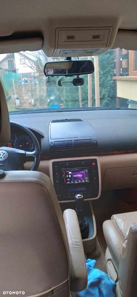 Volkswagen Sharan 2.0 TDI DPF Exclusive Edition II - 10