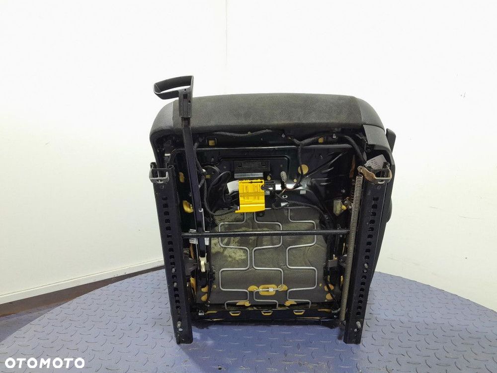 CAYMAN II LIFT 982 16- COUPE FOTEL LEWY KIEROWCY - 9