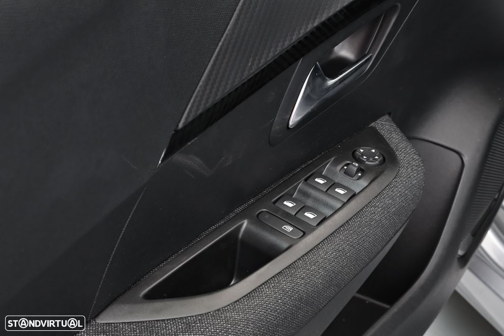 Peugeot 208 1.2 PureTech Style - 23