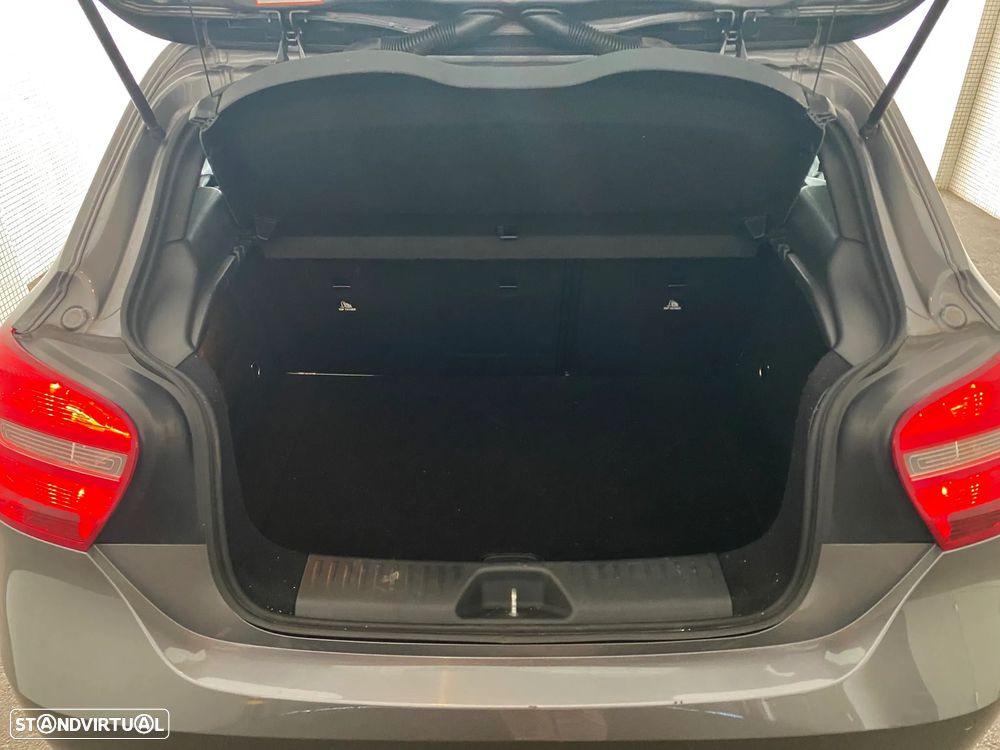 Mercedes-Benz A 180 CDI (BlueEFFICIENCY) - 16