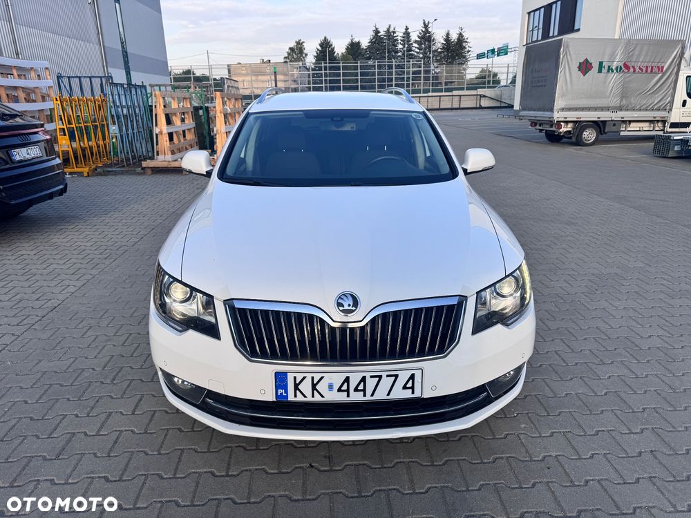 Skoda Superb 2.0 TDI 4x4 Ambition DSG - 2
