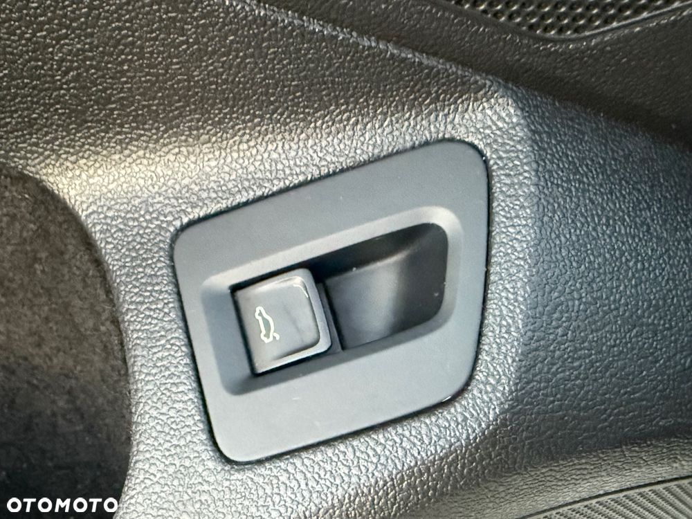 Volkswagen Passat 2.0 TDI BMT Highline DSG7 - 30