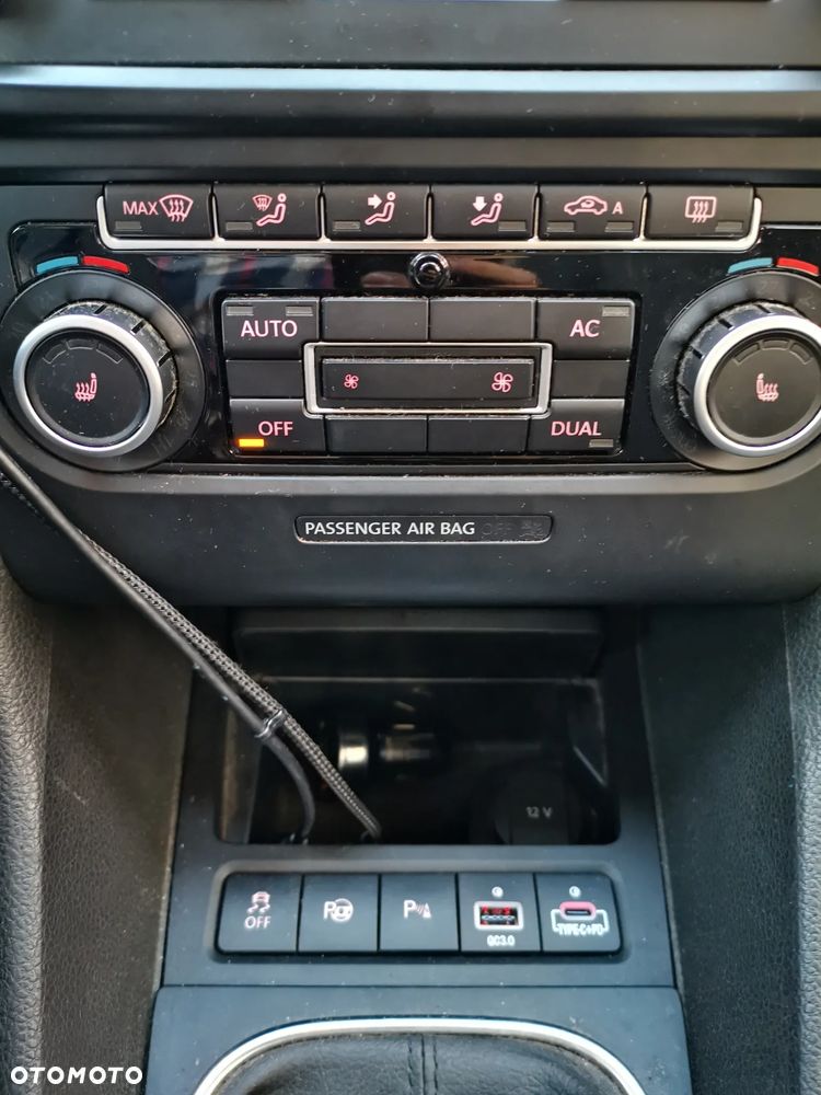 Volkswagen Golf - 11