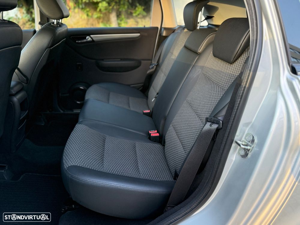 Mercedes-Benz B 160 - 11