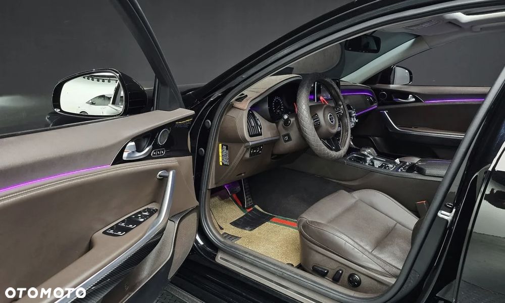 Kia Stinger 2.0 T-GDI GT Line - 10