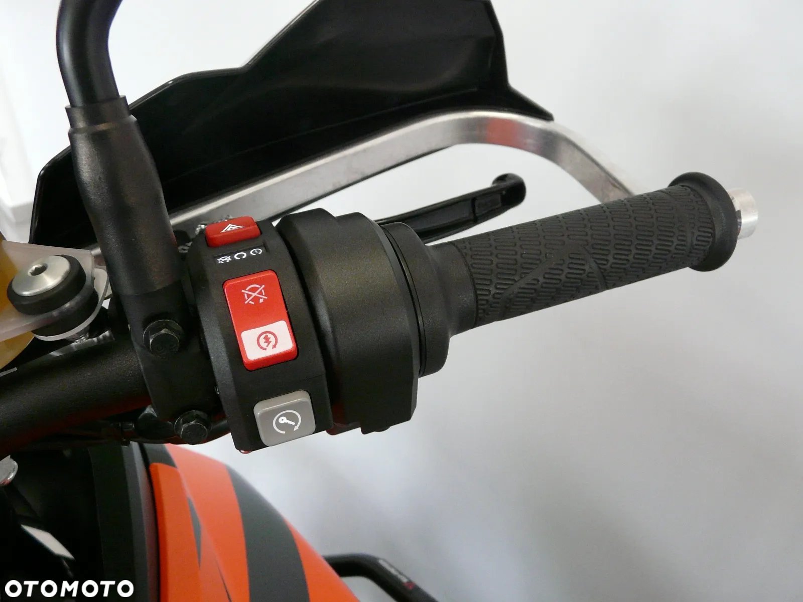KTM Adventure - 25