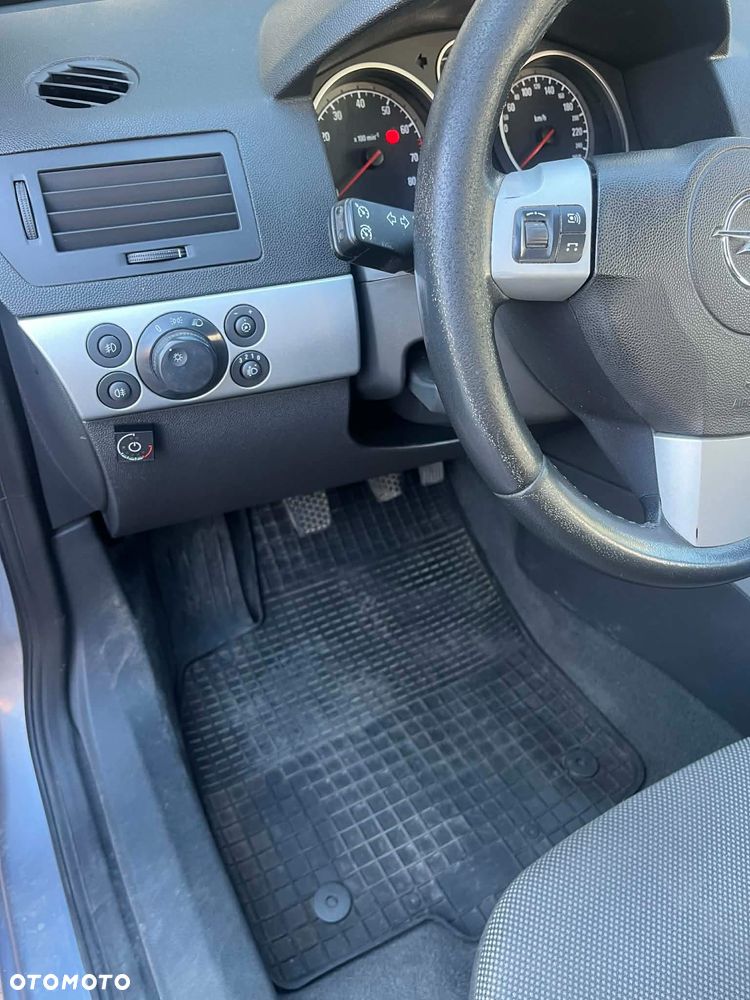 Opel Astra 1.6 - 4