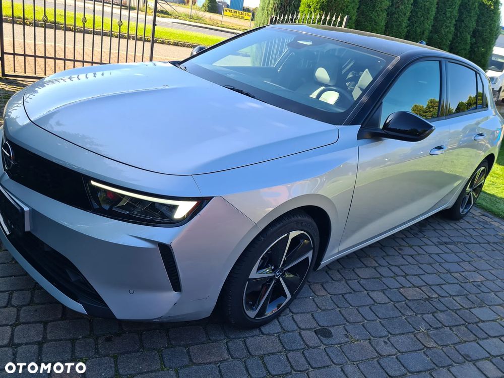 Opel Astra 1.2 Turbo GS Line - 32