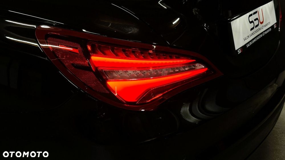 Mercedes-Benz CLA 200 7G-DCT Urban - 37