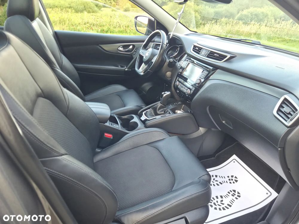Nissan Qashqai 1.3 DIG-T N-Connecta DCT - 14