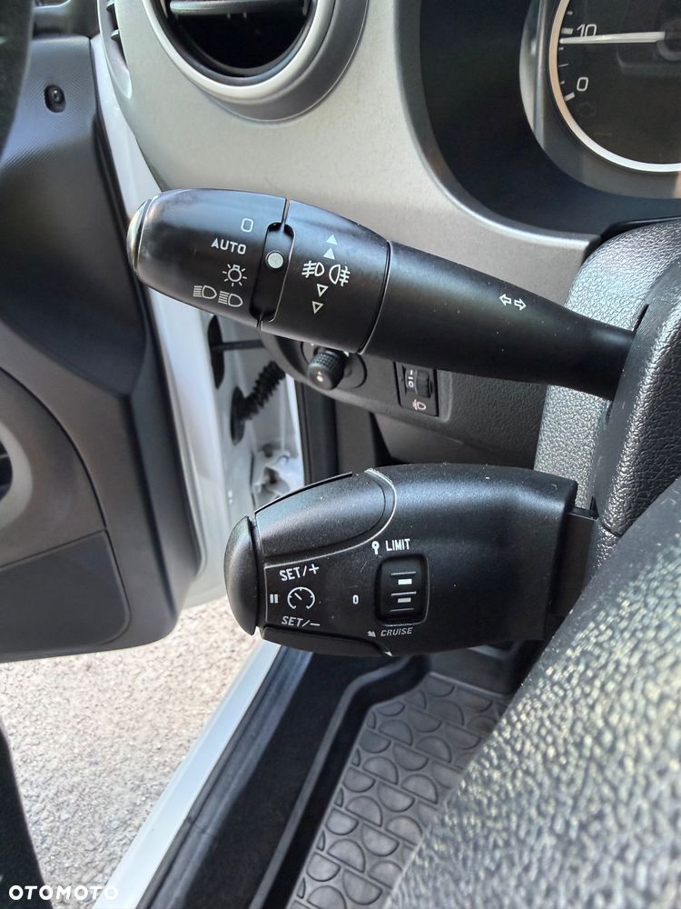 Peugeot Partner HDi FAP 115 Allure - 19